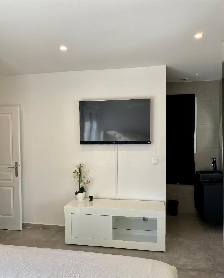 Appartement Rooftop Avec Piscine Avinyon Dış mekan fotoğraf