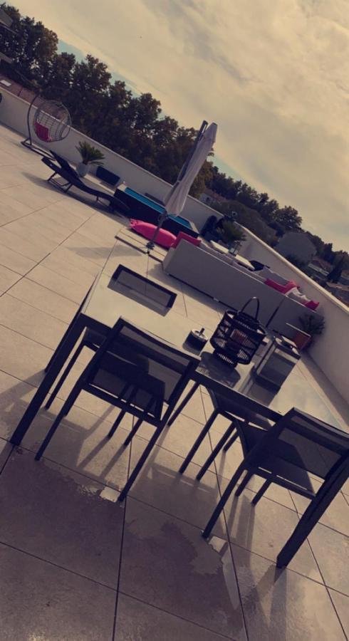 Appartement Rooftop Avec Piscine Avinyon Dış mekan fotoğraf